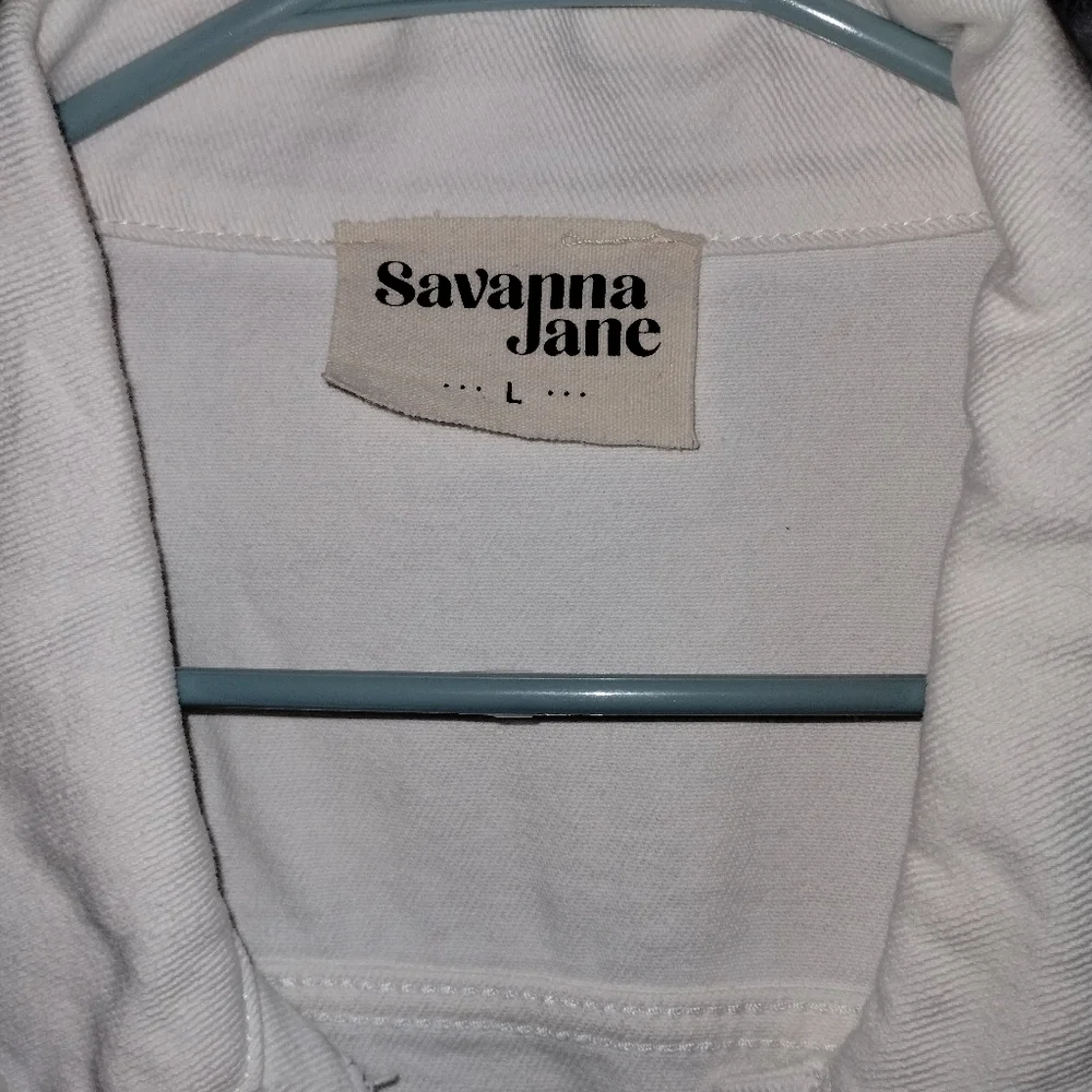 Savannah Jane Pearl Studded White Denim Jacket NWOT - Picture 4 of 4